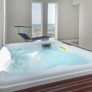 4* Отель Ambassador