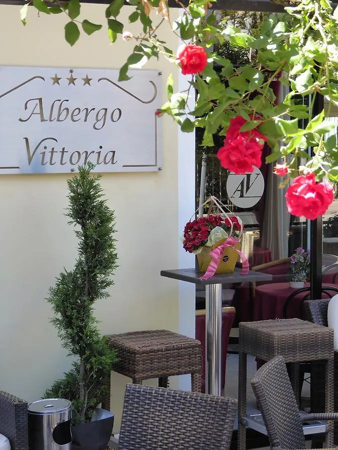 Albergo Vittoria Римини 3*,